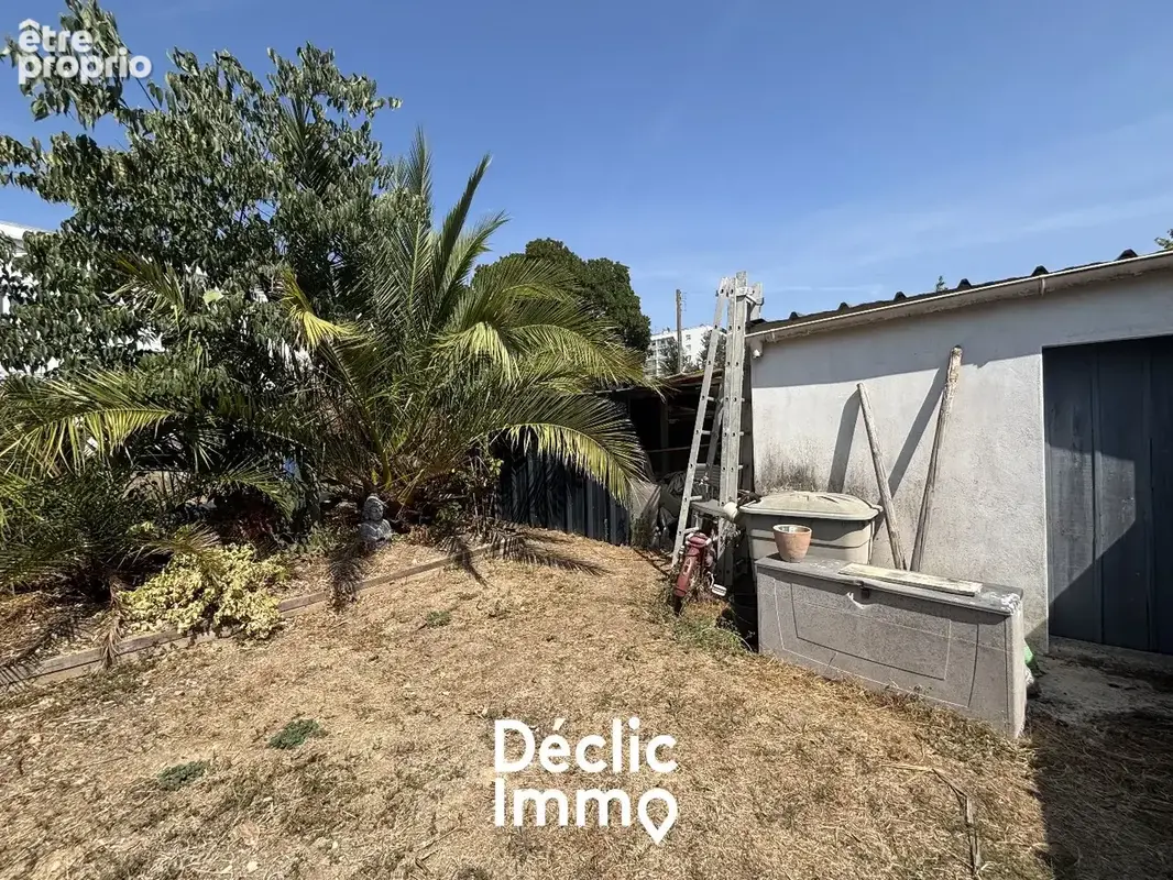 La Rochelle  Maison familiale rénovée 4 chambres avec jardin et garage - photo 17