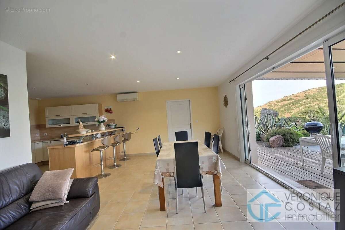 Maison à PORTO-VECCHIO