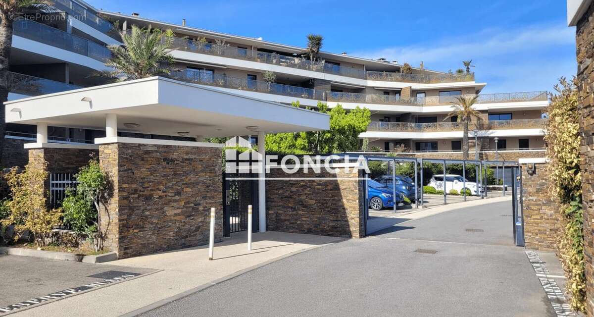 Appartement à LE CRES