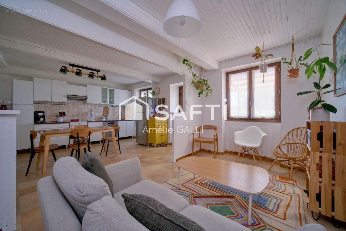 Photo 9 - Maison à SOLAIZE