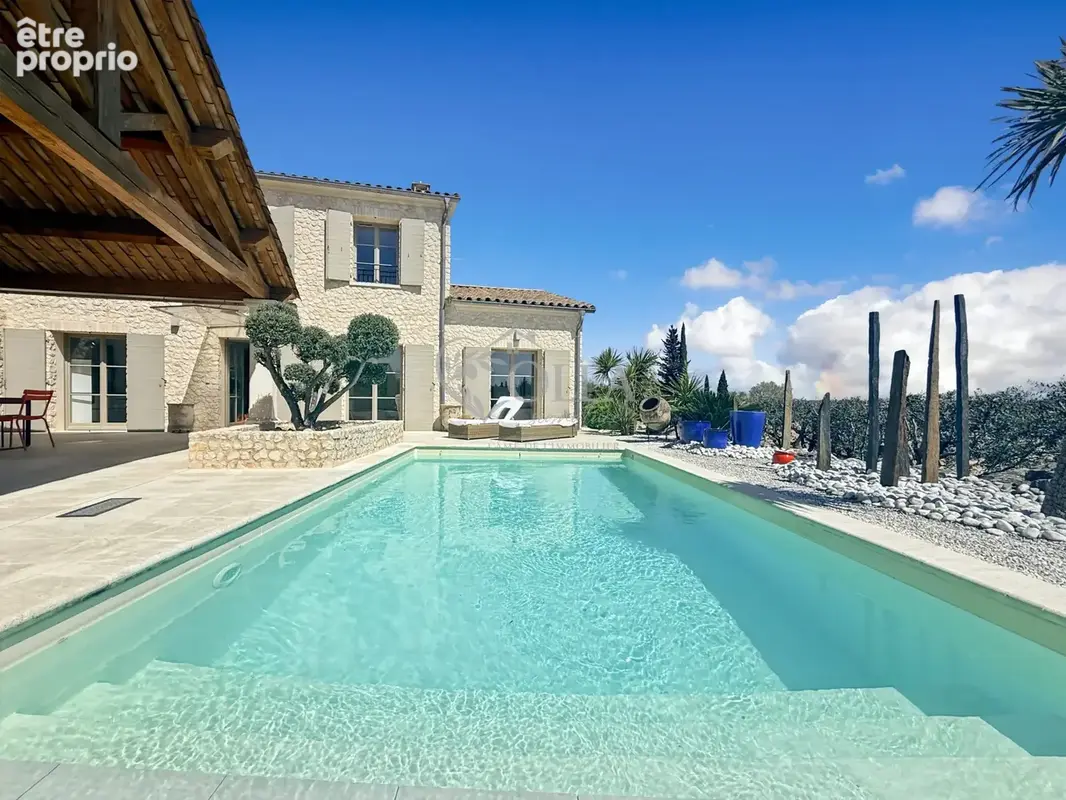 Maison 5 pièces 154 m² à vendre à Uzes (30700) - photo 3