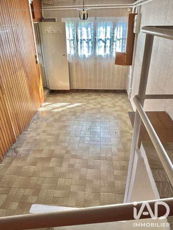 Maison 77 m² à Goussainville  - photo 8