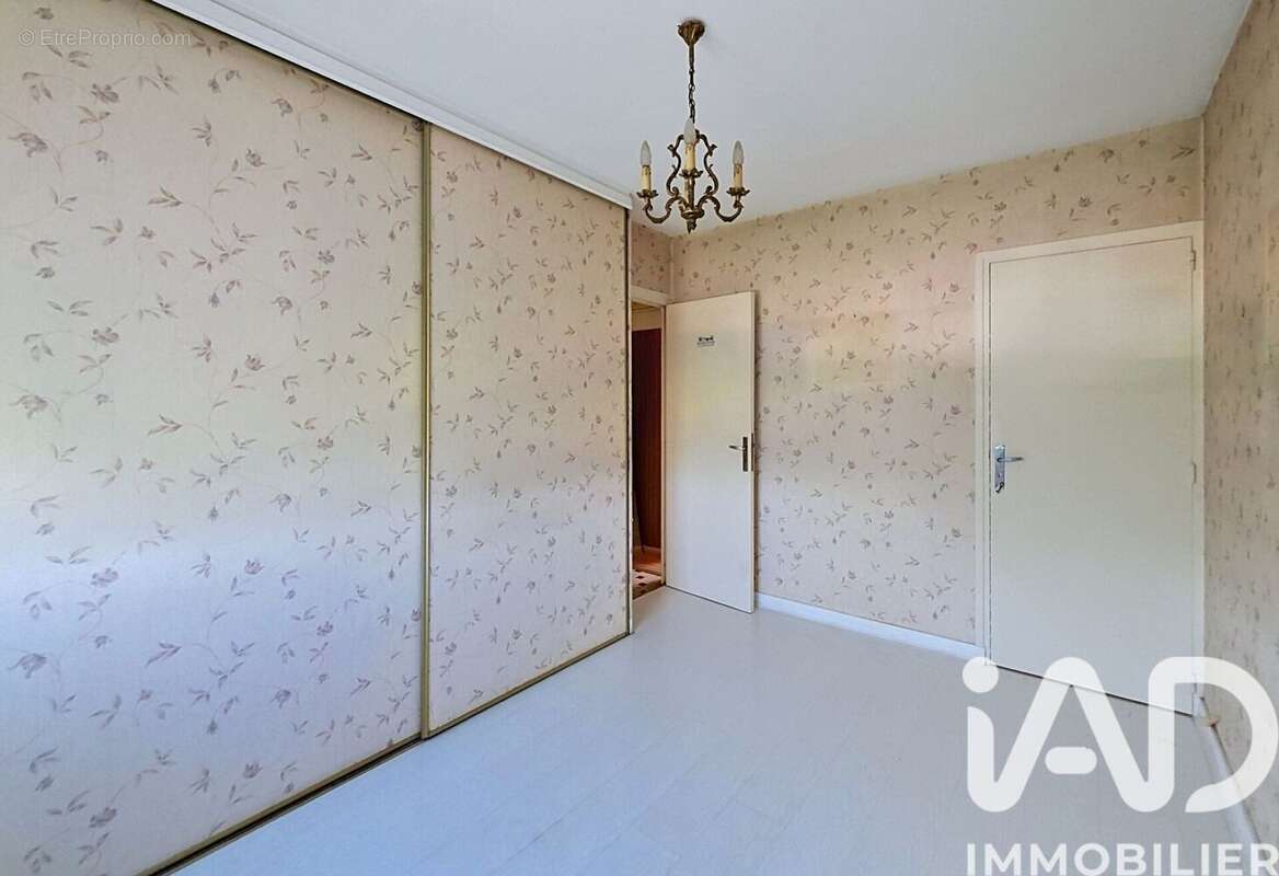 Maison 64 m² à Saint-Paterne-Racan  - photo 8