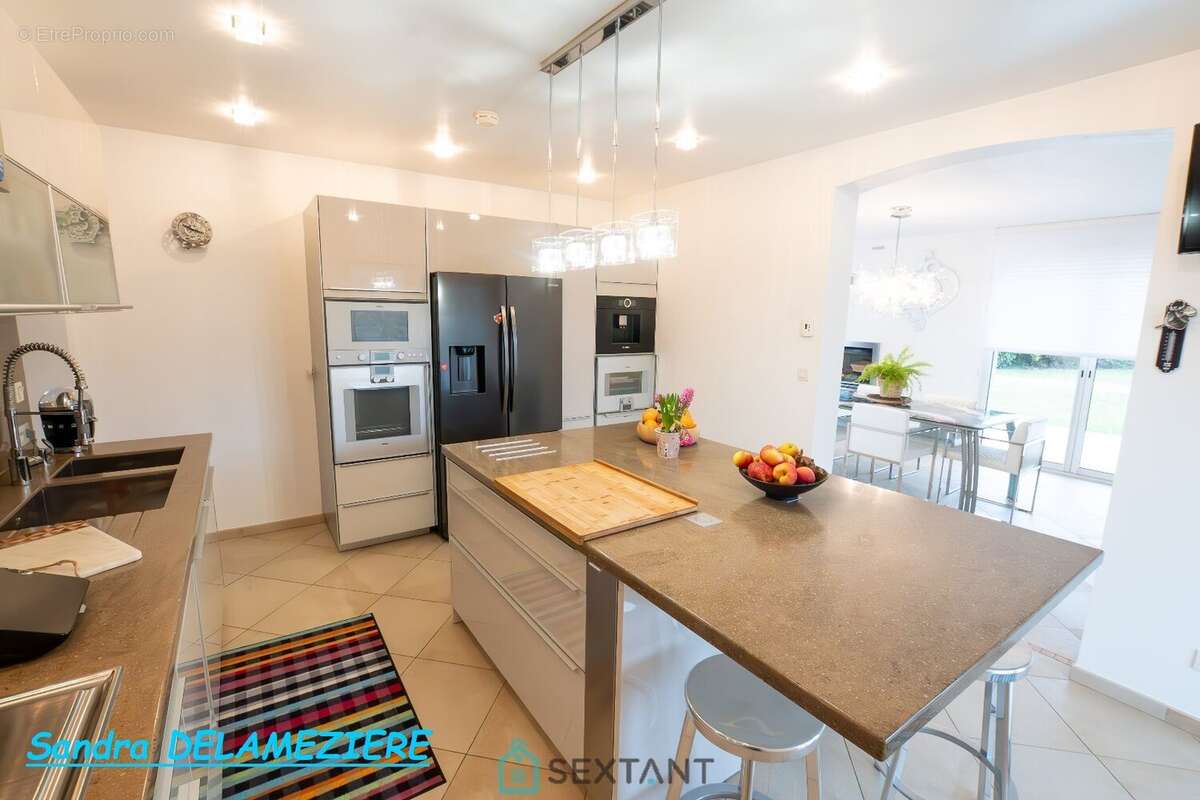 Maison à FLIXECOURT