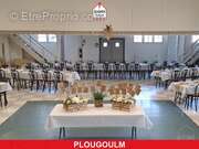 Commerce à PLOUGOULM