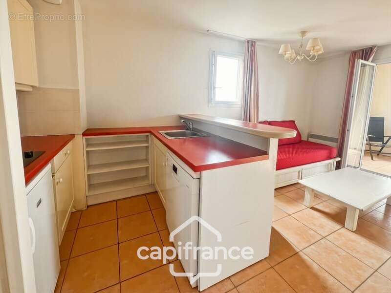 Domaine de Pont royal, spacieux et lumineux appartement de 40 m2,belle vue, localisé en angle, une chambre,  grande loggia terra - photo 8