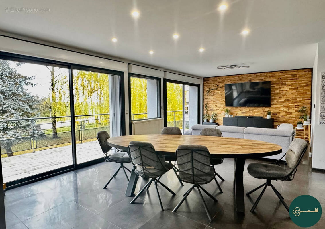 Maison à PAGNEY-DERRIERE-BARINE