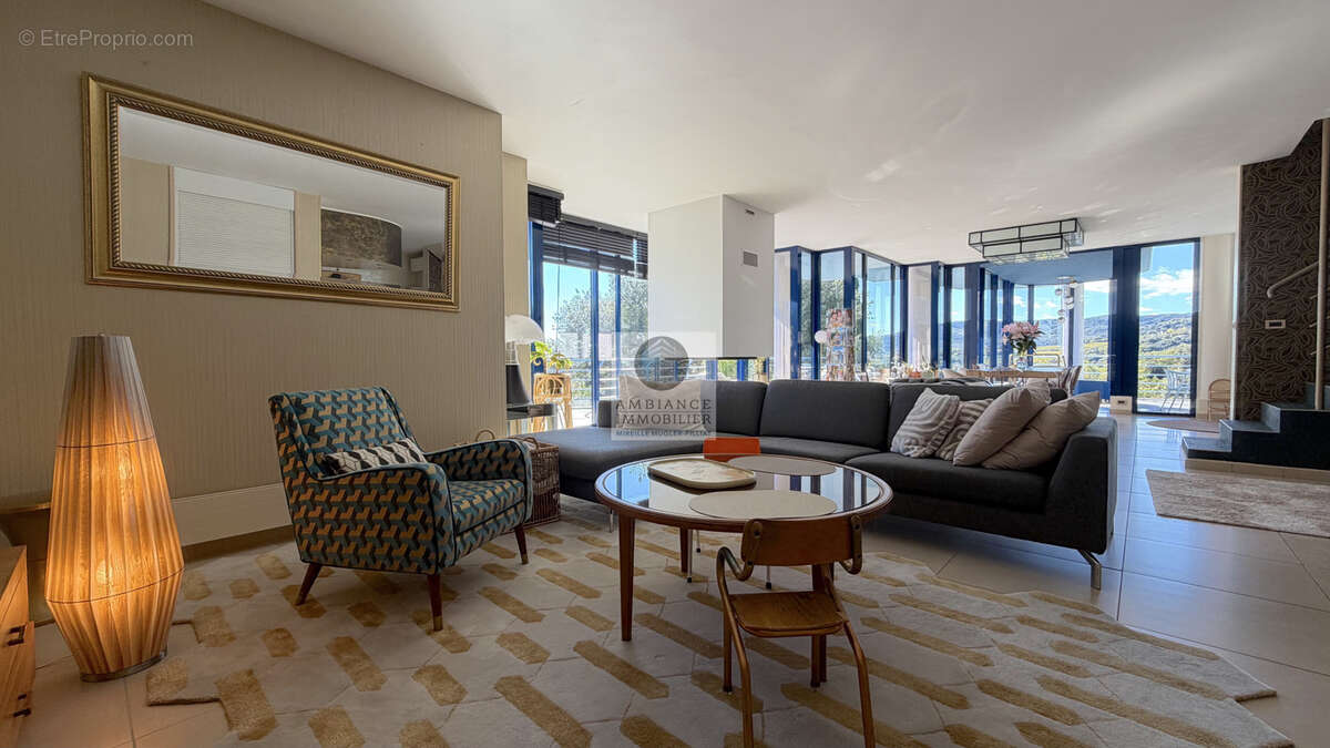 Maison d'architecte avec superbe vue - photo 10