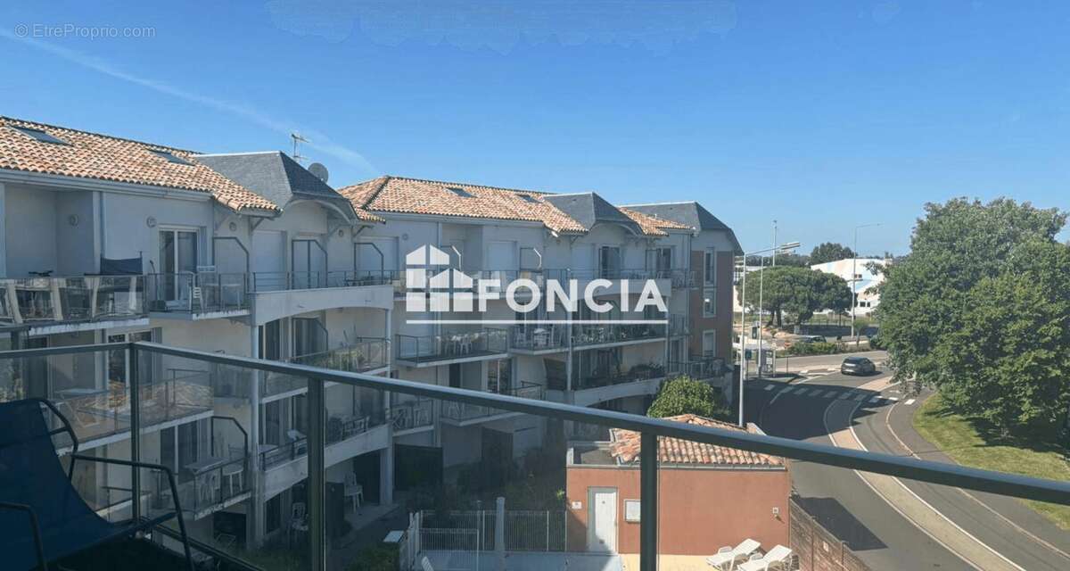 Appartement T4 avec mezzanine, piscine et parking privatif – Un cadre de vie privilégié - photo 12