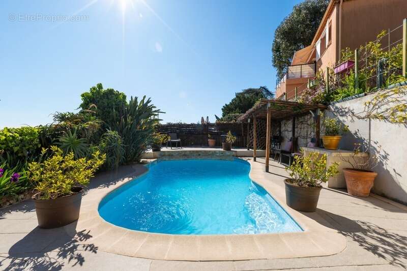Appartement à VILLEFRANCHE-SUR-MER