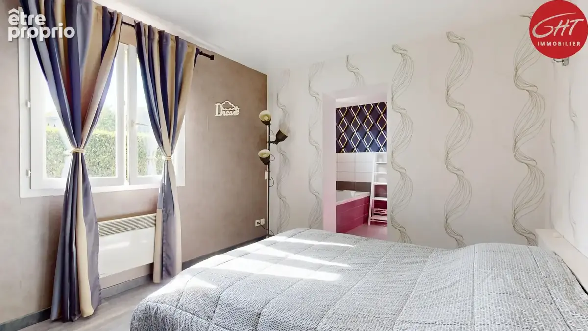 Maison familiale - 125 m2 - avec piscine - proche de Besançon - photo 13