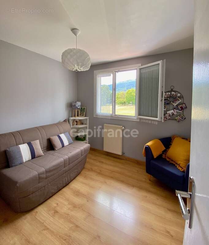 Maison à vendre 6 pièces ECHENEVEX (01) - photo 14
