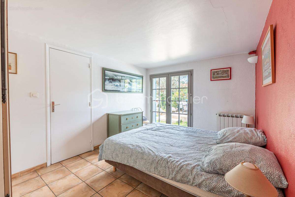 Rare à Portissol : maison avec piscine et vastes espaces, au calme d'un quartier recherché ! - photo 19