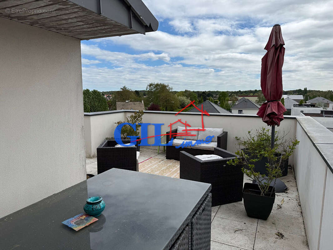 Appartement à VERT-SAINT-DENIS