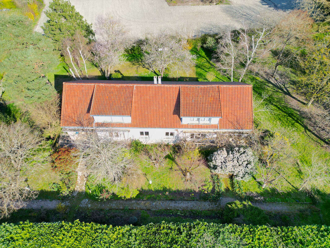 Maison à CHATELLERAULT