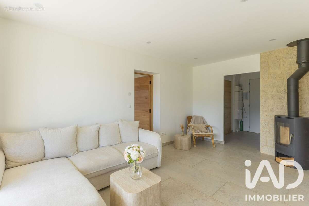 Maison 157 m² à Novalaise  - photo 2
