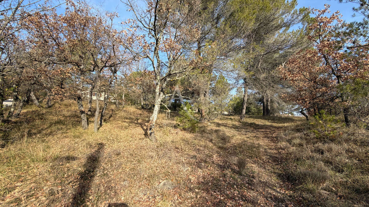 Terrain à PIERREVERT