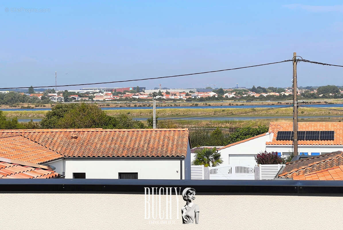 LA CHAUME - Maison T4 récente 128 m2 avec garage et vue sur les Marais. - photo 15