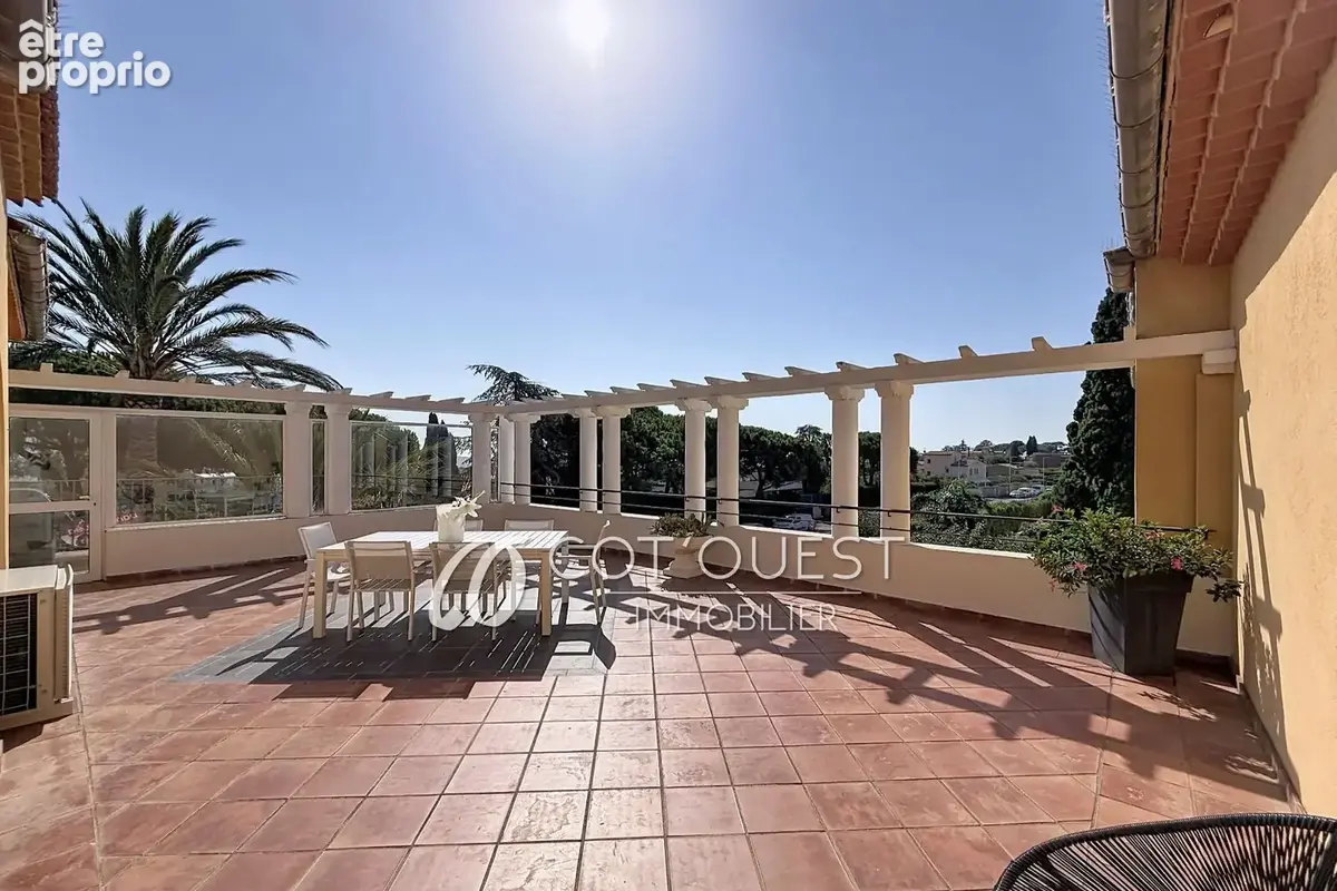 Appartement 90 m² à Nice  - photo 2