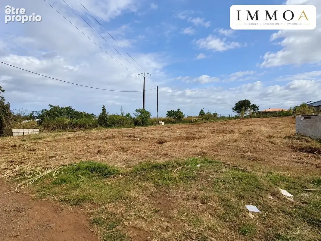 Terrain à Vendre 2 Parcelles à Sainte-Suzanne 97441 Secteur de l’Espérance + Projet immobilier - photo 2