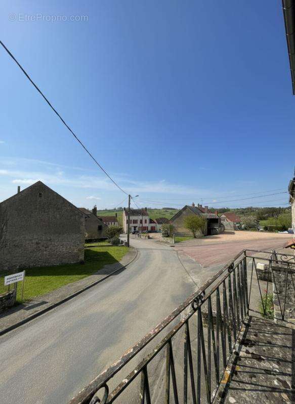Maison à VILLE-LANGY