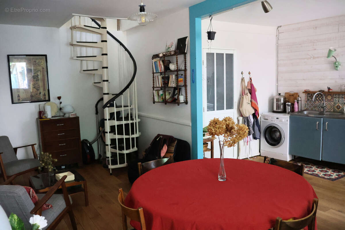 Maison-appartement, à RENNES, quartier Nord - Saint-Martin / 4 chambres et cour-terrasse privative - photo 5