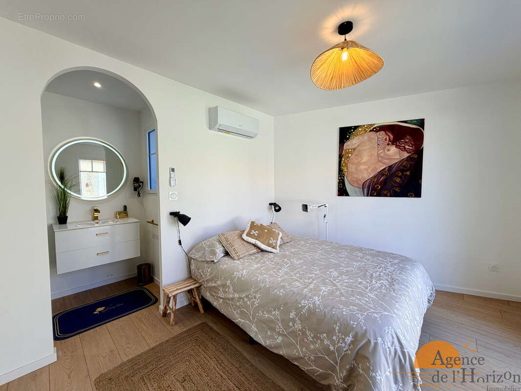 Maison à ARES