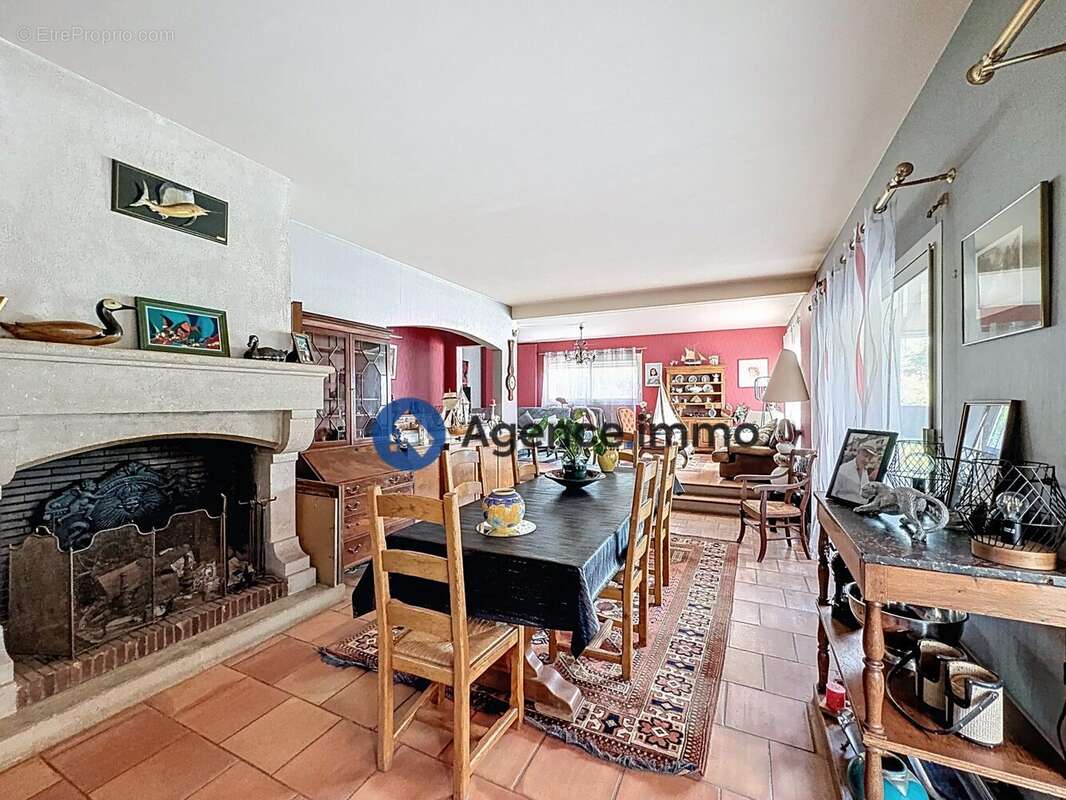 Maison à ARTANNES-SUR-INDRE