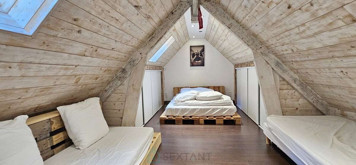 Maison à CARSAC-AILLAC