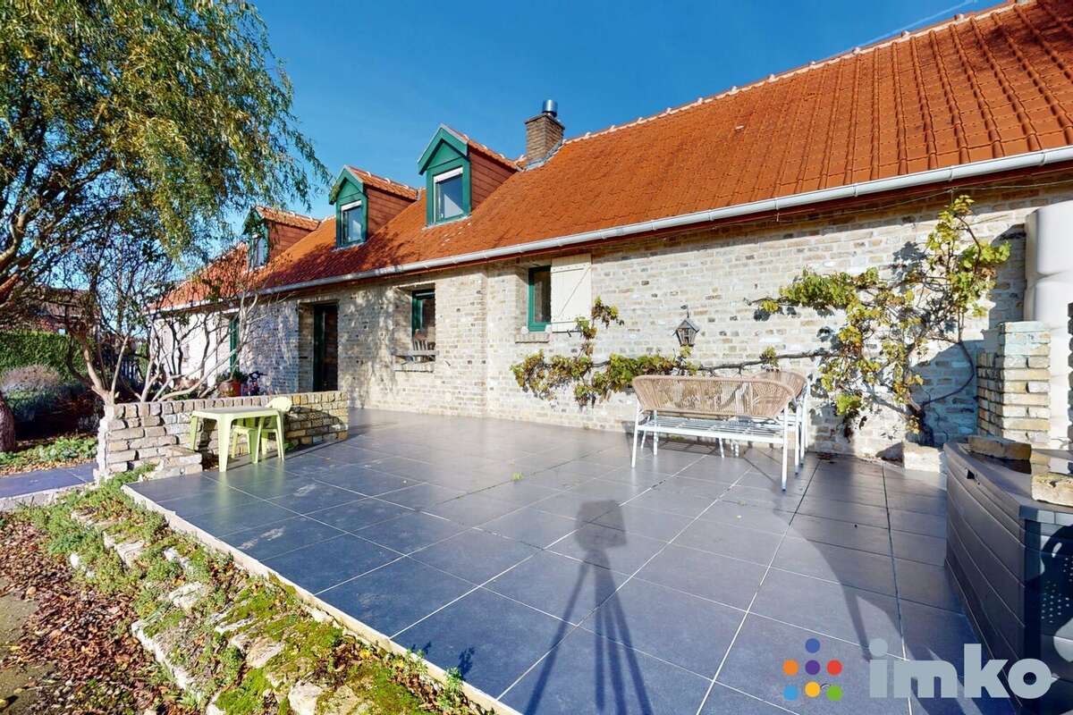 Maison à CAPPELLE-BROUCK