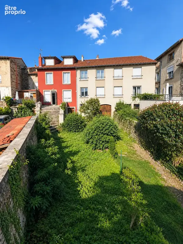 Appartement à BRIVES-CHARENSAC