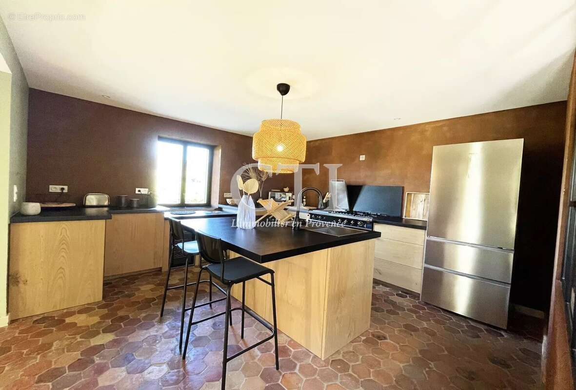 Maison à VAISON-LA-ROMAINE
