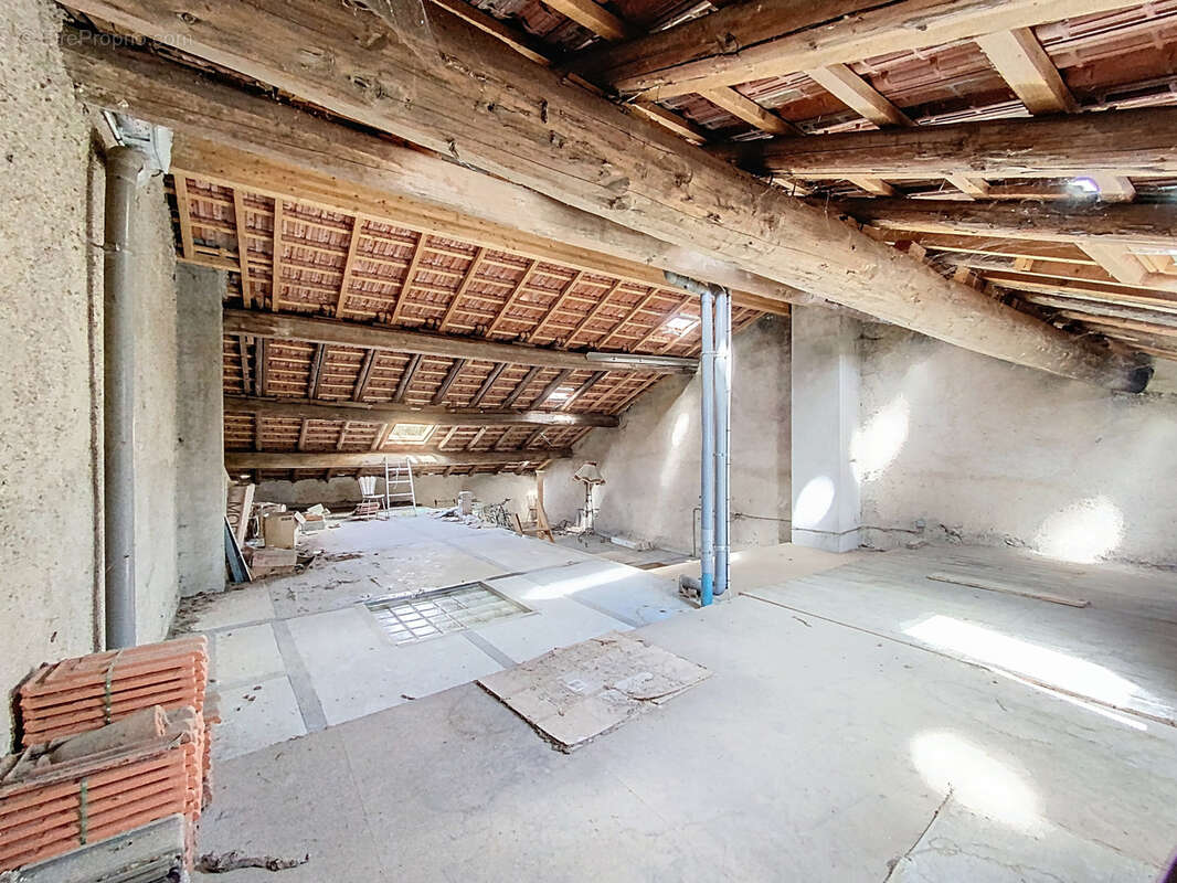 Maison de village a conforter - photo 11