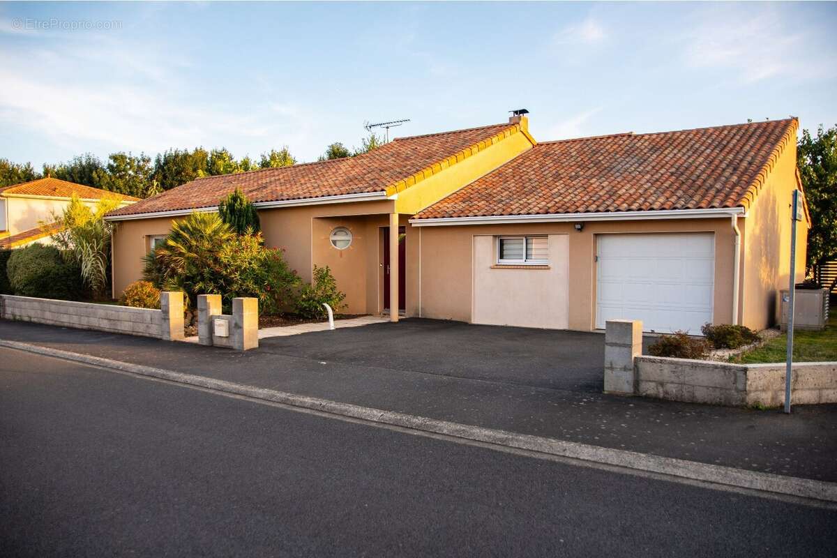 Maison familiale de plain pied 136m² - photo 4