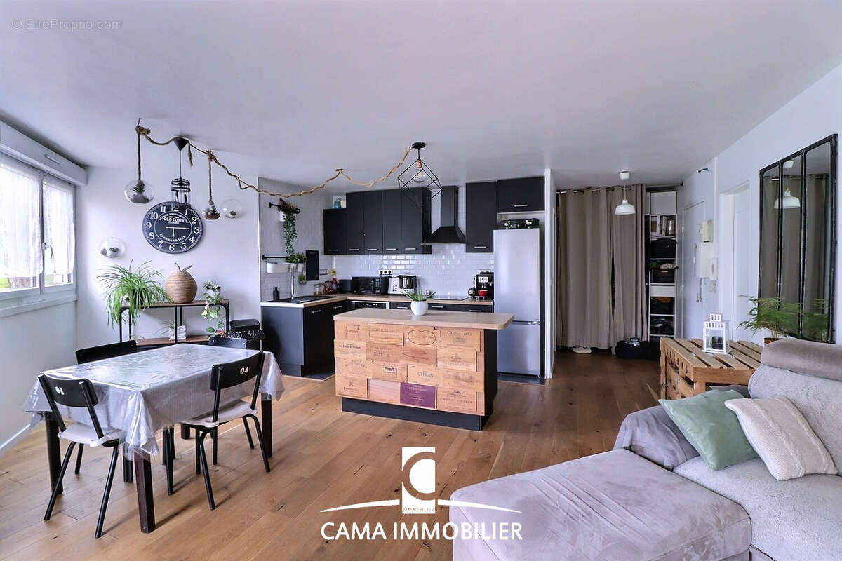 Appartement à MONTIGNY-LE-BRETONNEUX