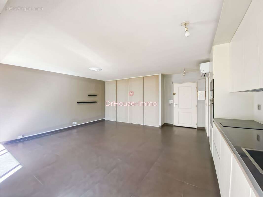 Appartement 48 m² à Marseille-8e  - photo 15