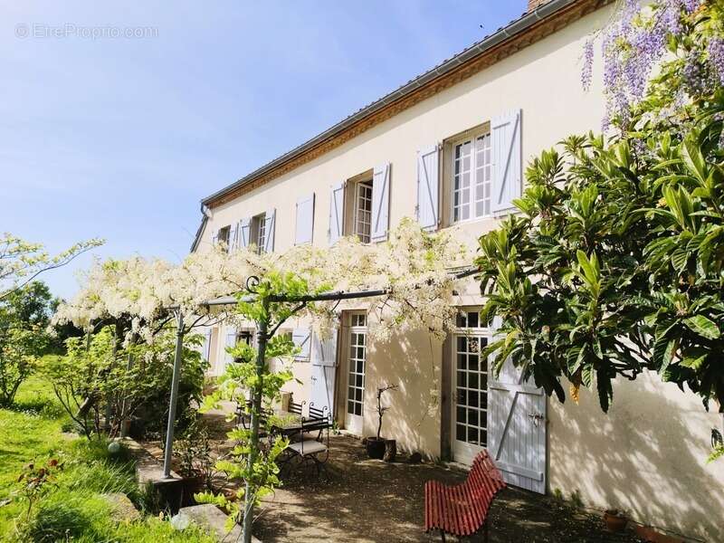 Maison à AIRE-SUR-L'ADOUR