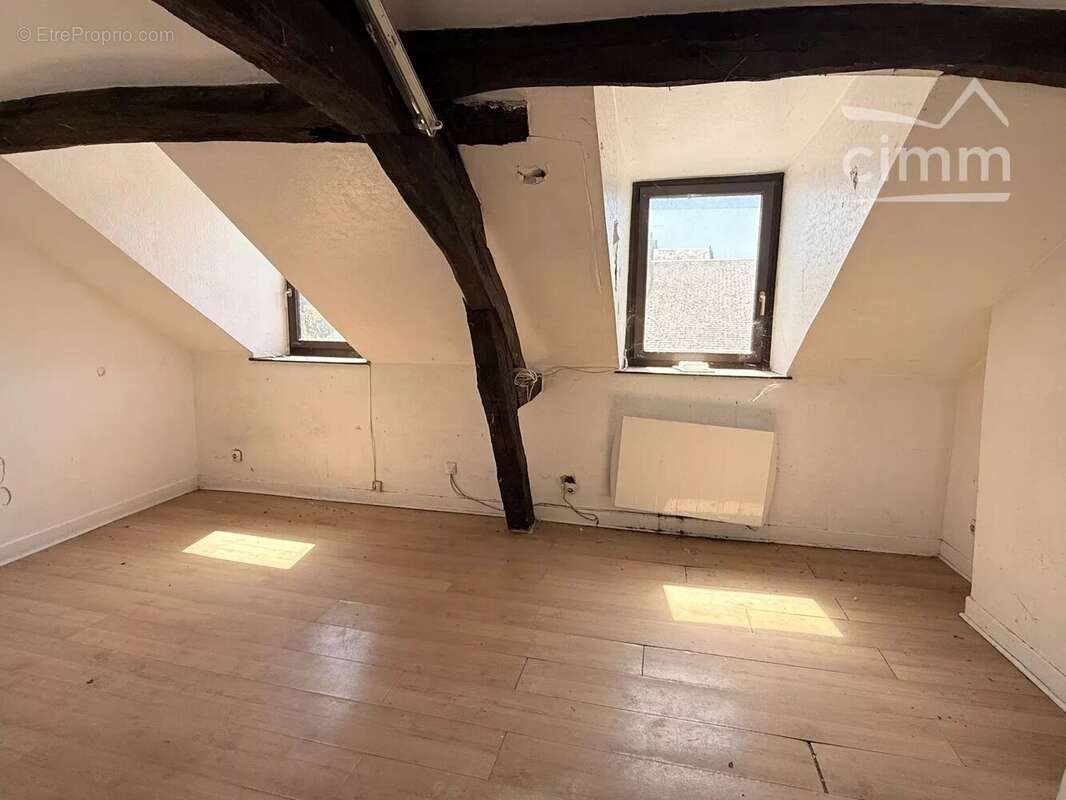 Blois centre historique — un immeuble à façonner, une opportunité à exploiter - photo 9