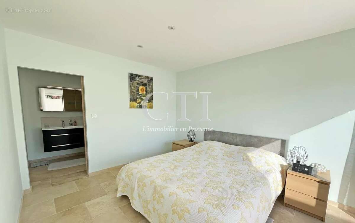 Maison à VAISON-LA-ROMAINE