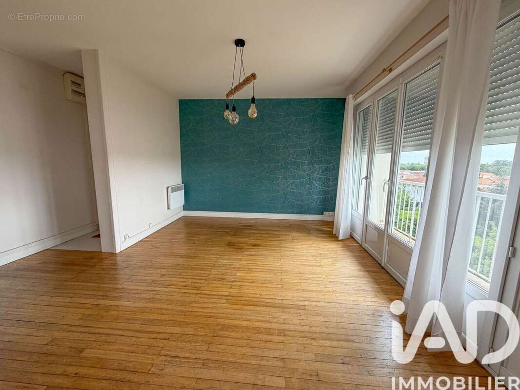 Appartement 66 m² à La Rochelle  - photo 3