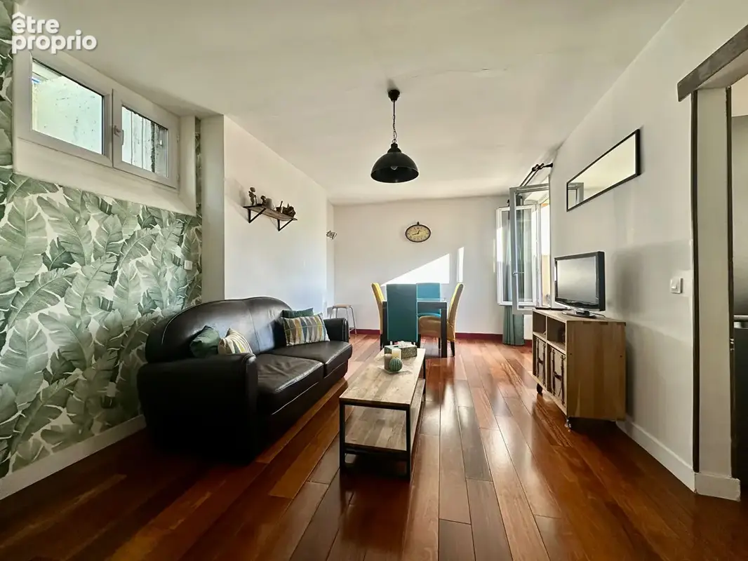 Appartement à PARIS-11E
