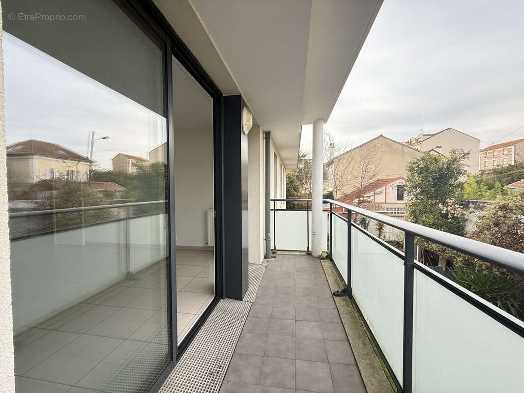 Appartement à LE PERREUX-SUR-MARNE