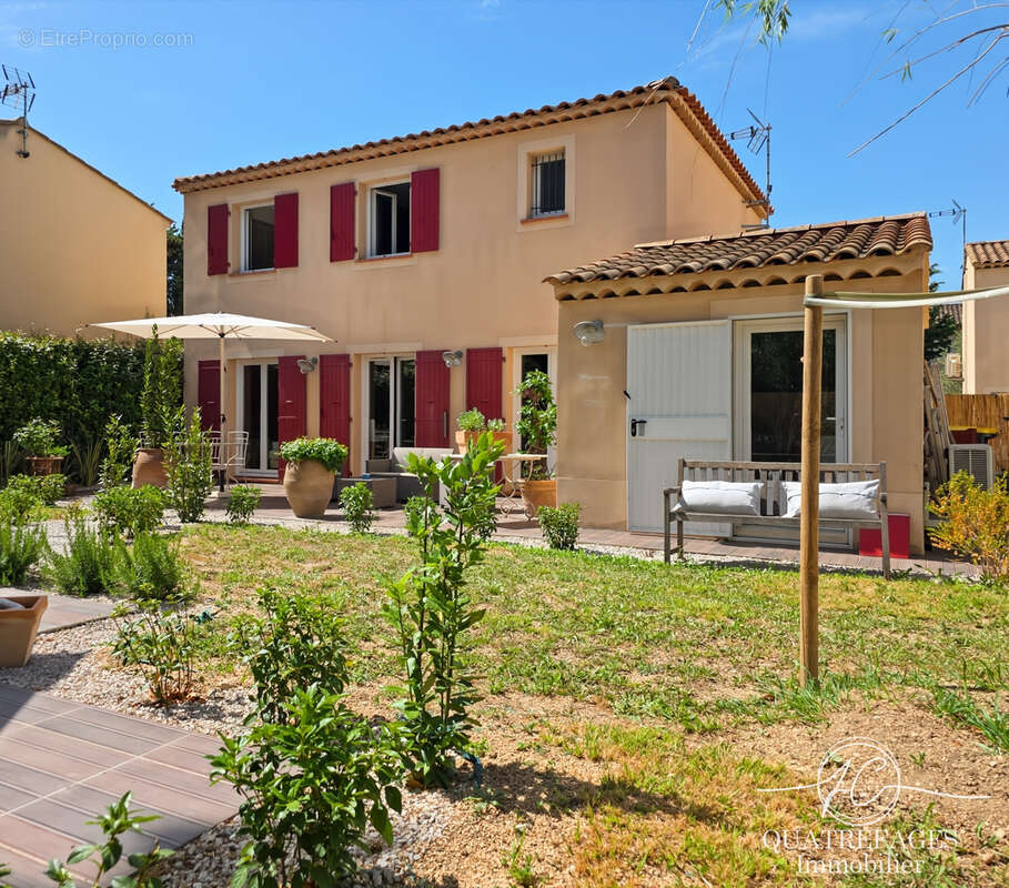 Maison à MAUSSANE-LES-ALPILLES