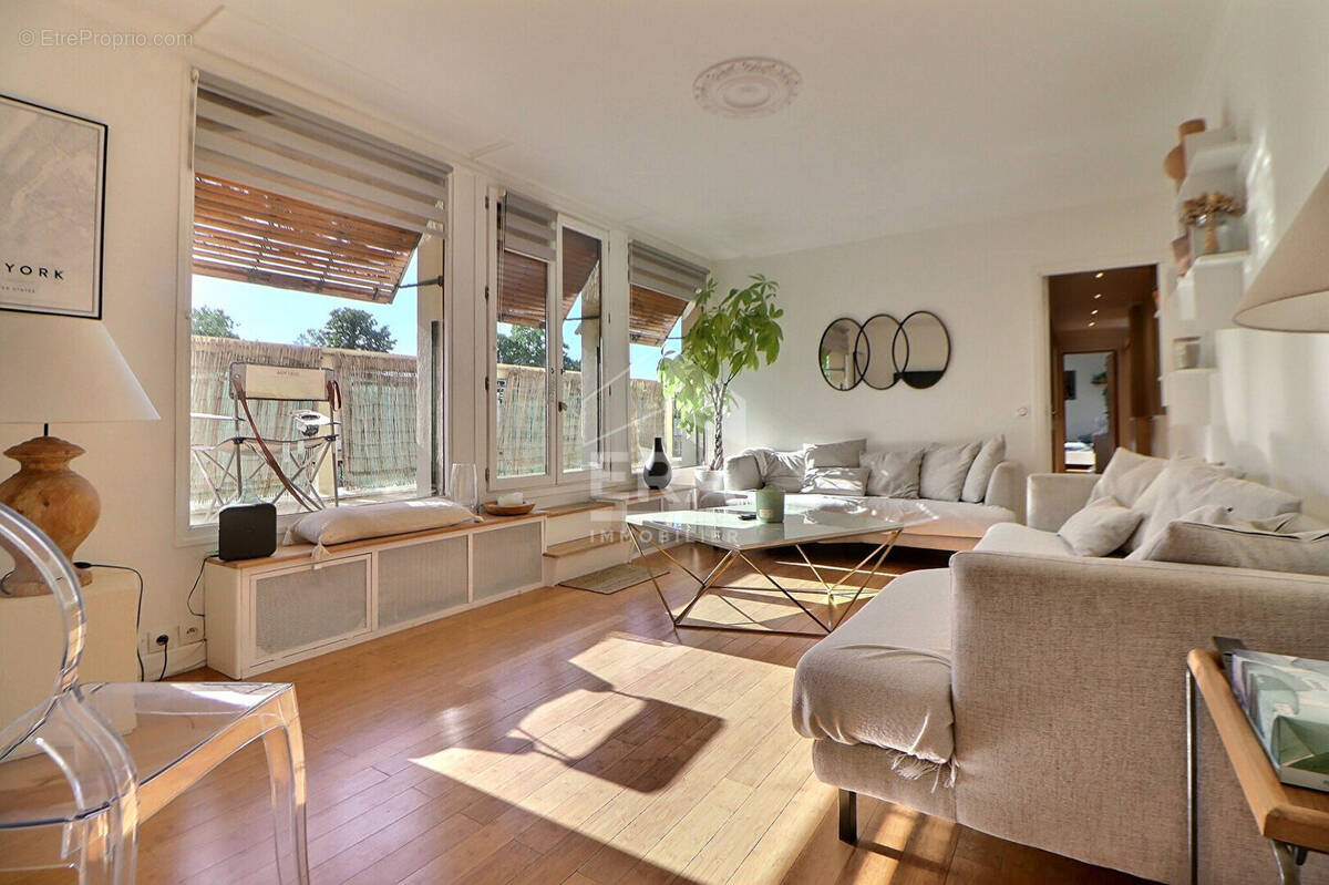 Appartement à LE PLESSIS-BOUCHARD