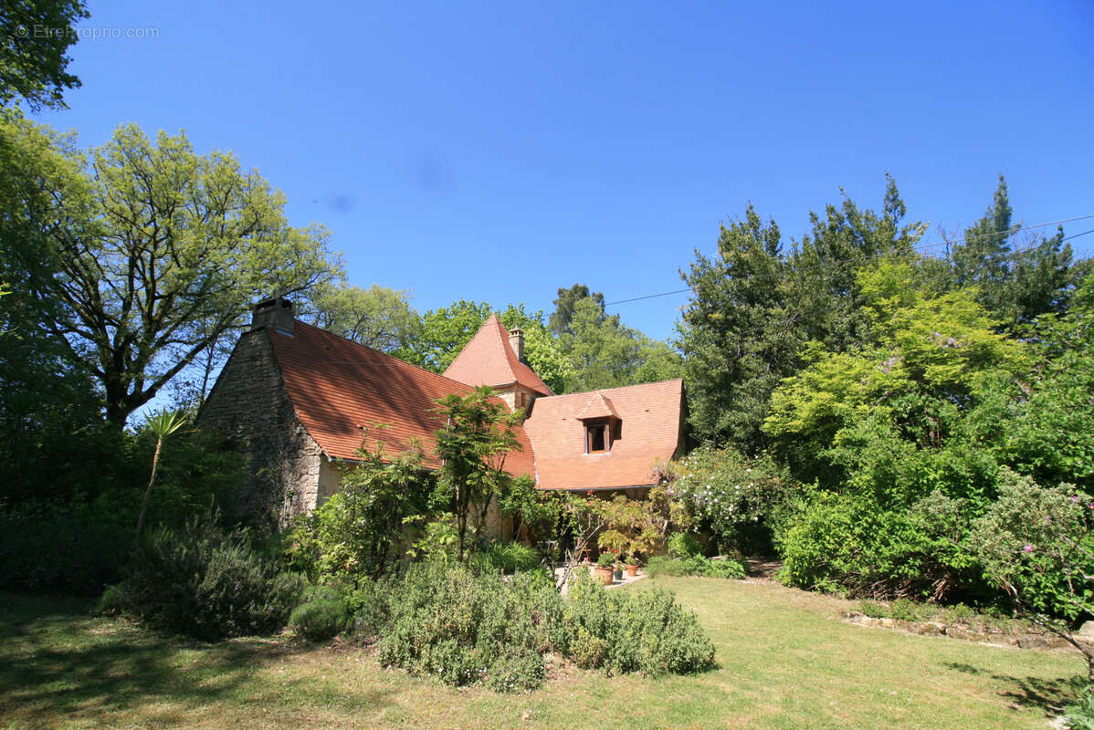 Maison à LA CHAPELLE-AUBAREIL