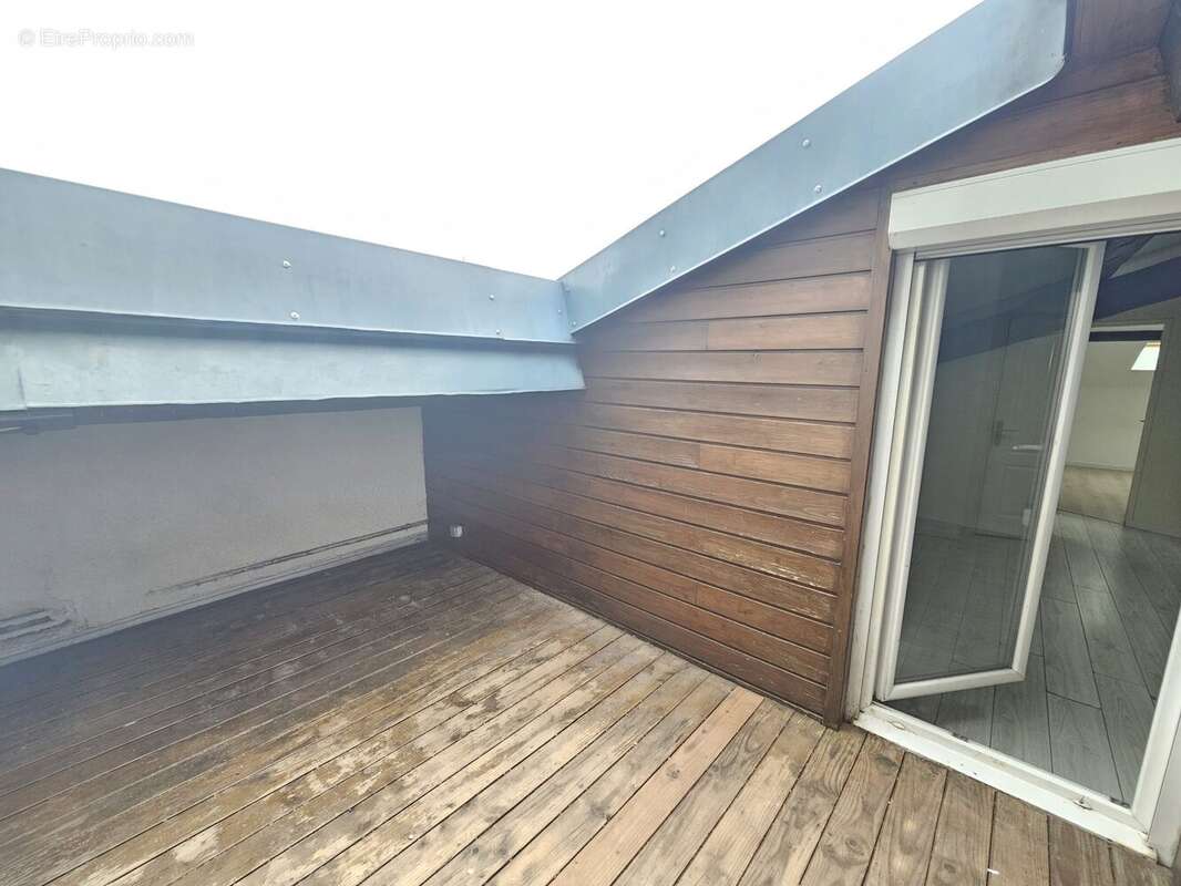 Appartement à SAINT-ETIENNE