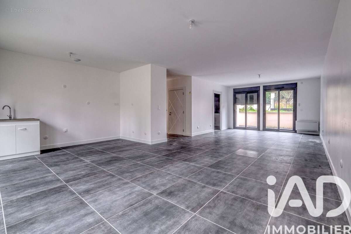 Photo 3 - Maison à VILLENEUVE-SUR-BELLOT