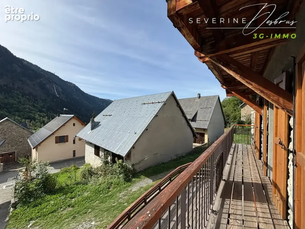 Chalet de caractère à La Villette, Vaujany – Pierre, bois et vue sur les montagnes - photo 9