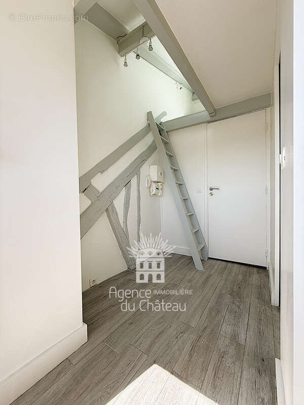 Appartement à VERSAILLES