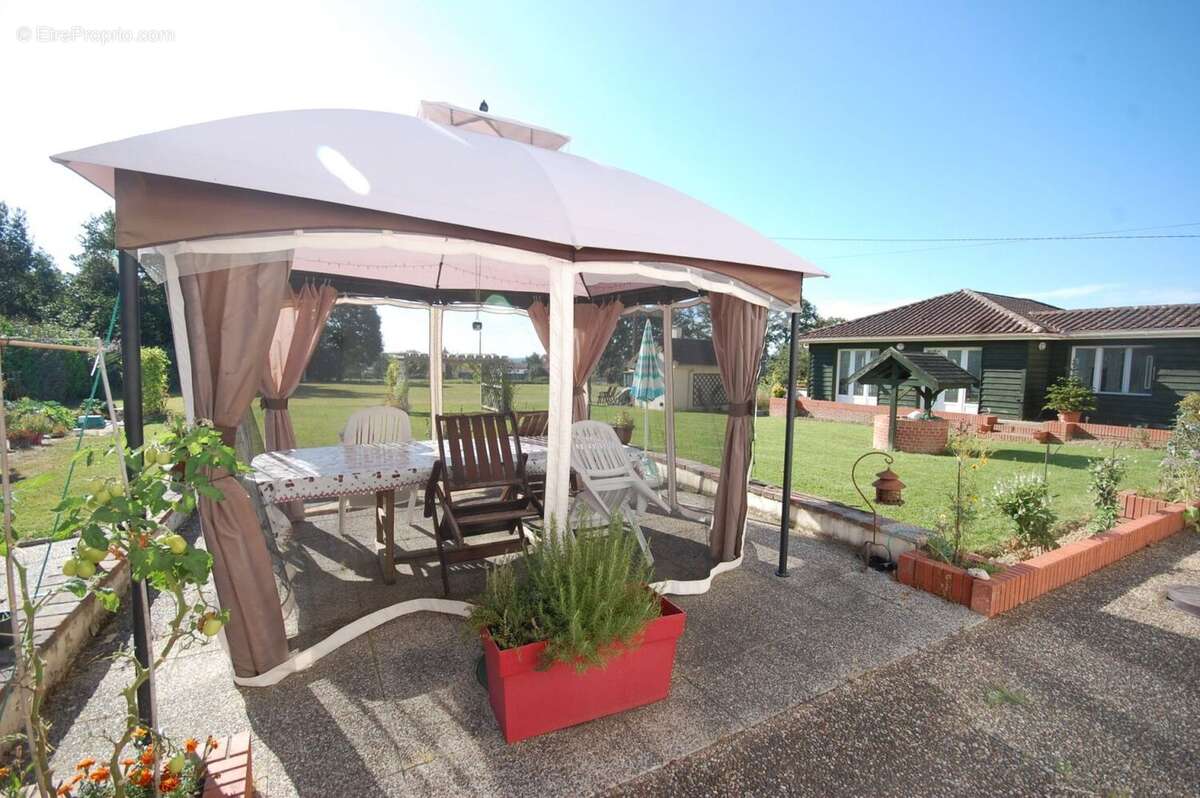 Maison à LA BAZEUGE